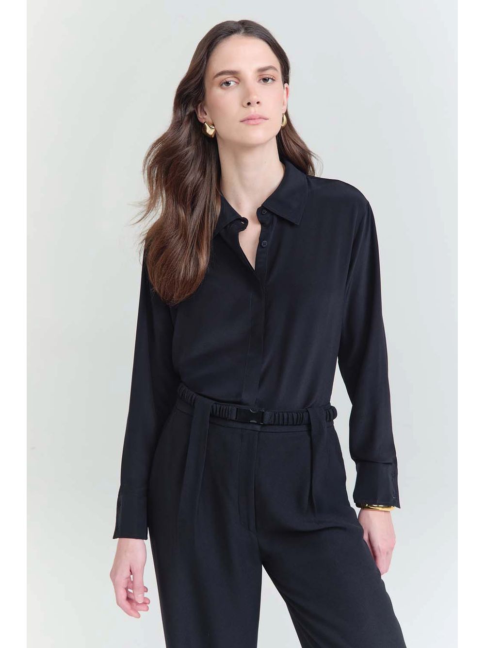 By NV — Camisa Seda Lea - Preto
