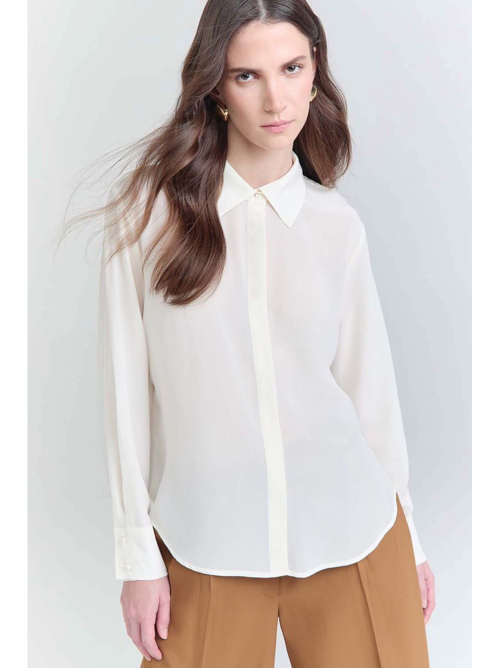 By NV — Camisa Seda Lea - Off White