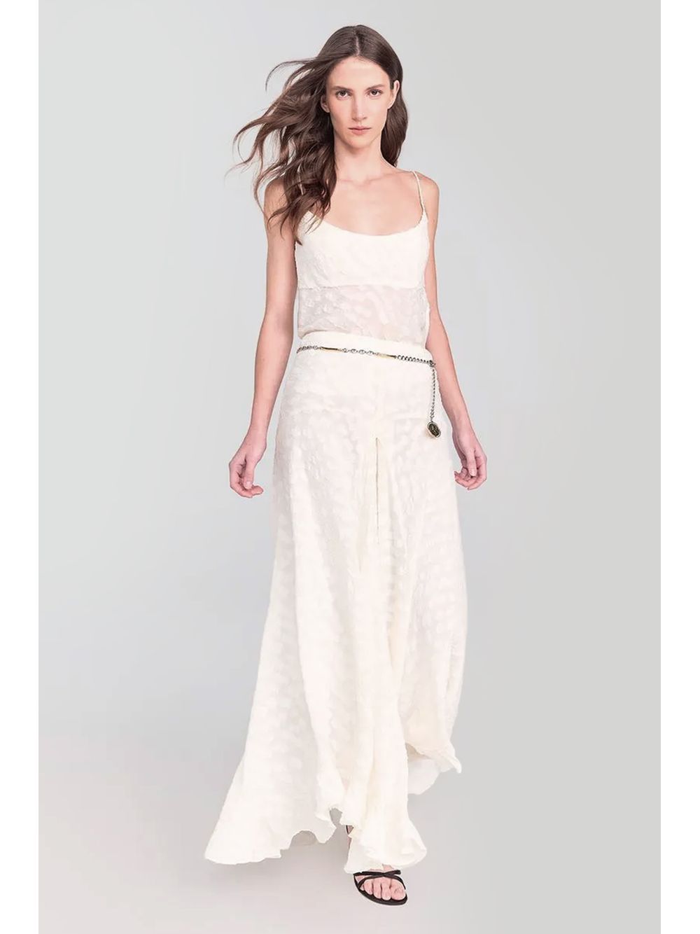 By NV — Saia Isis - Off White