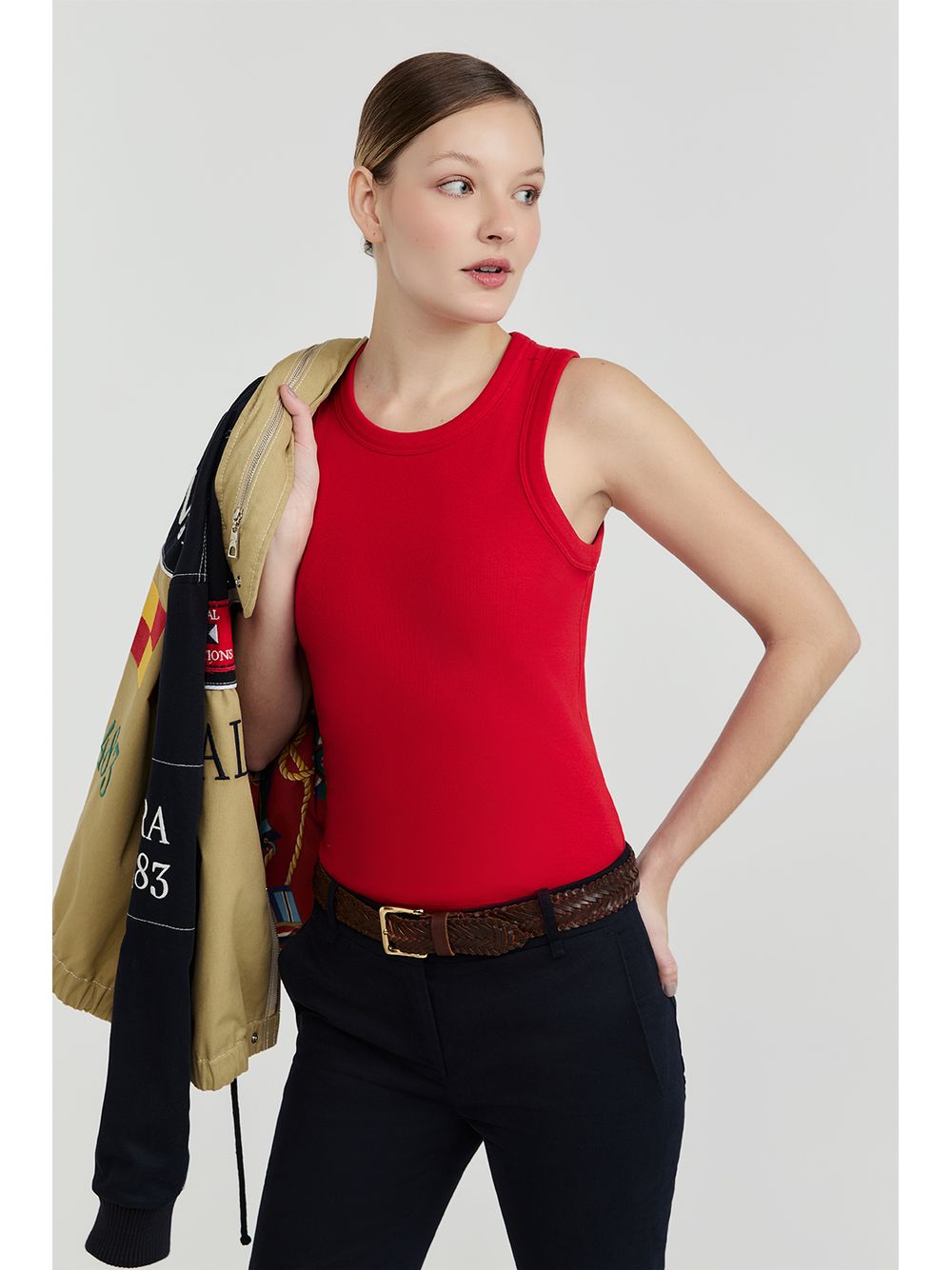 By NV — Regata Valentina - Vermelho Salsa